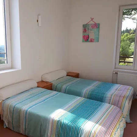Centre Familial De Les Sylvageois Semesteranläggning (resort)